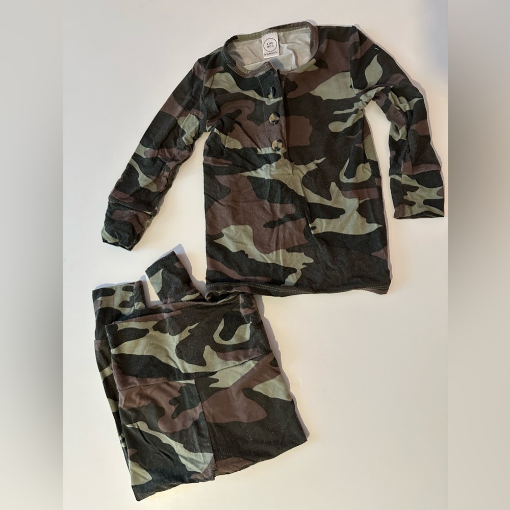 Lou Lou & Company Camo 6-12 month pajama set